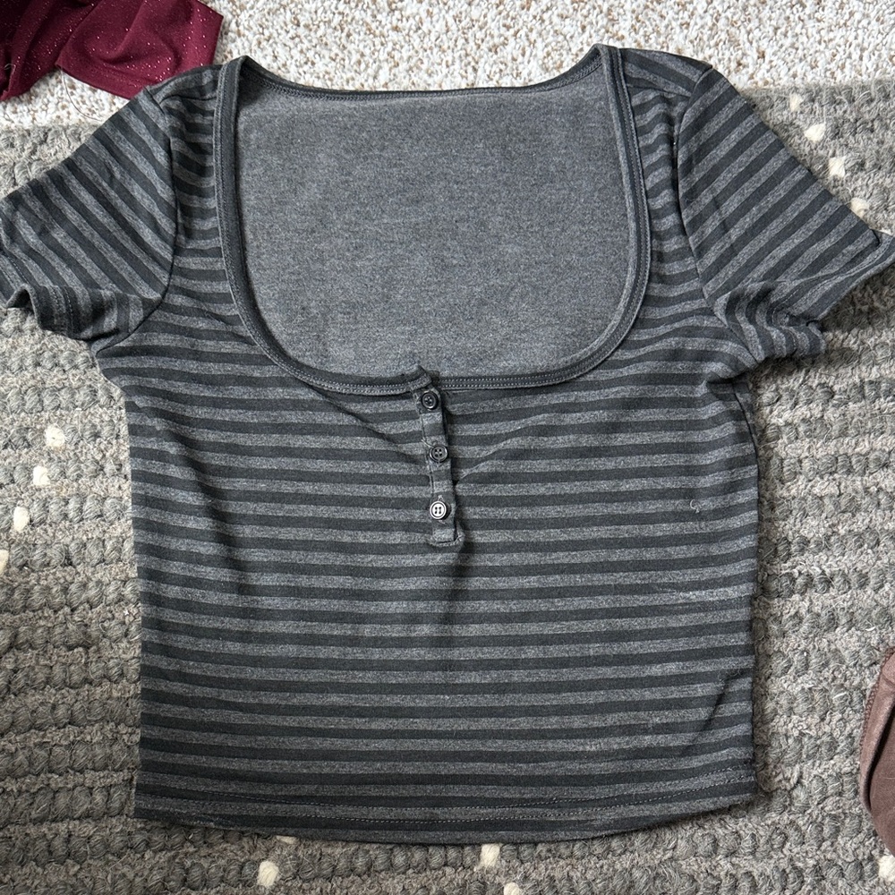 Dazy size medium stopped cropped shirt